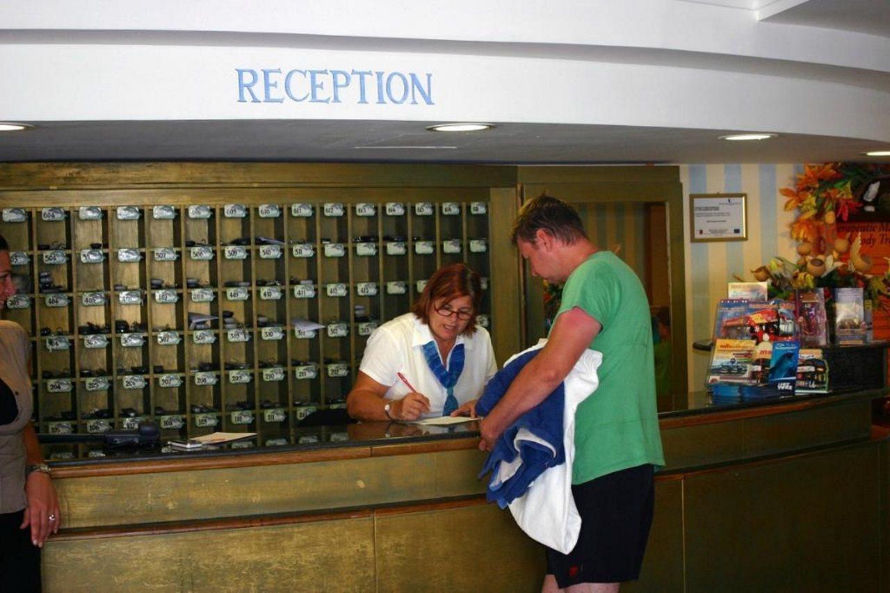 Porto Azzurro Aparthotel St. Paul's Bay Dış mekan fotoğraf